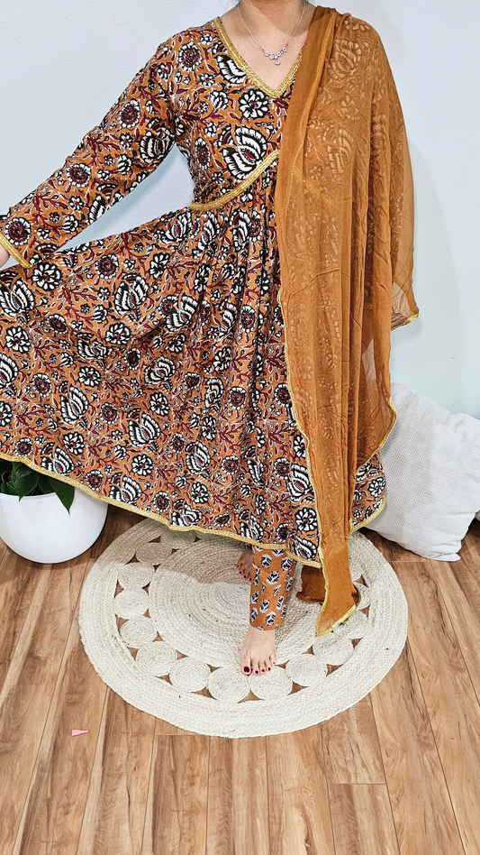PABI ANARKALI